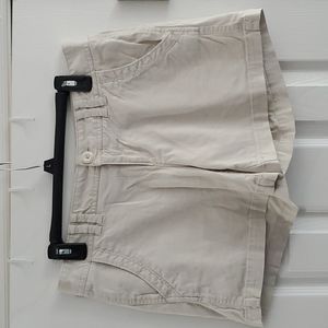 MAURICES SHORTS SIZE 9/10
